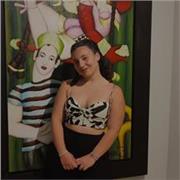 Estudiante de Educación Primaria con conocimientos en diferentes asignaturas